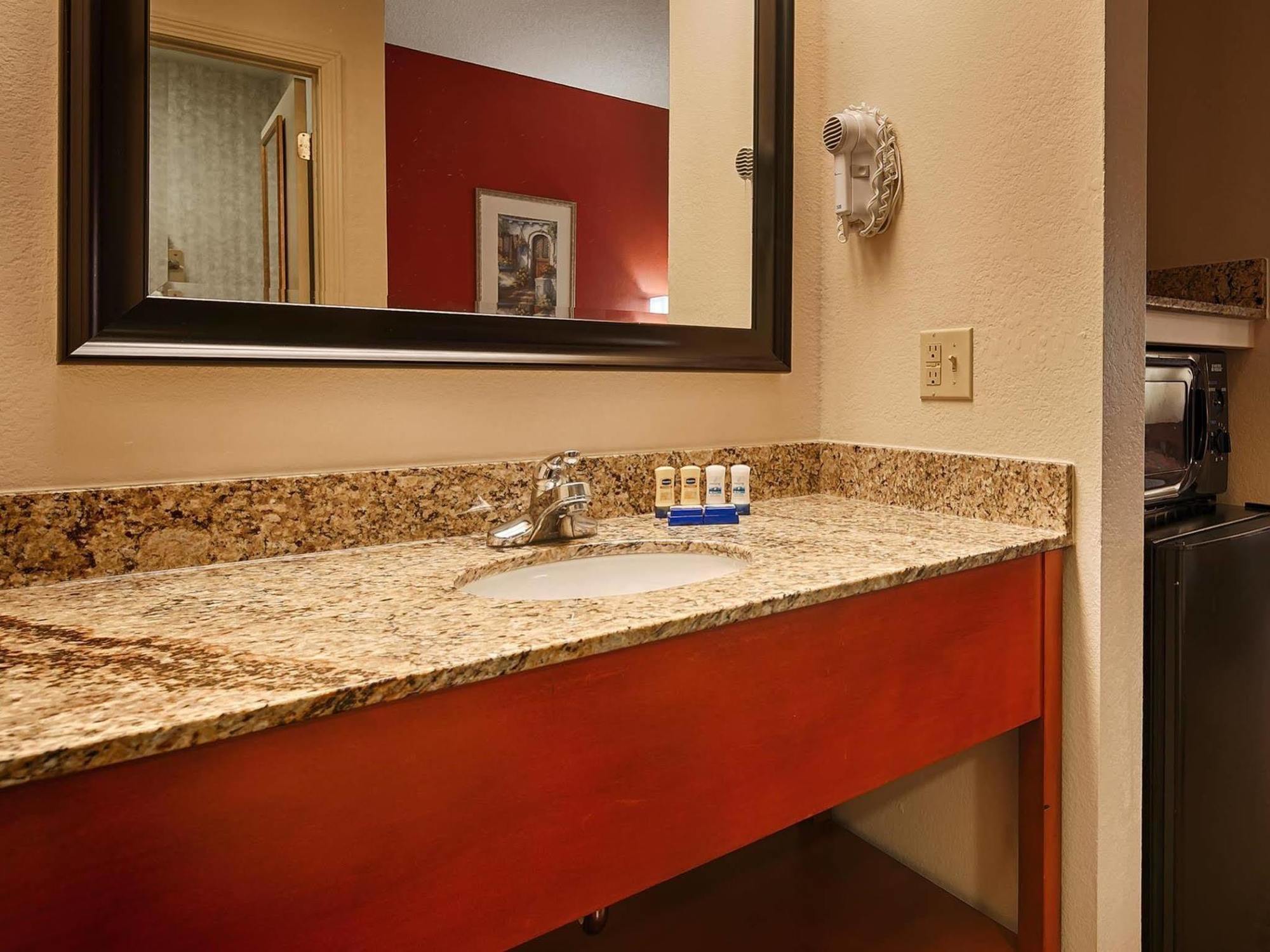 Millennium Inn Ellisville Ngoại thất bức ảnh