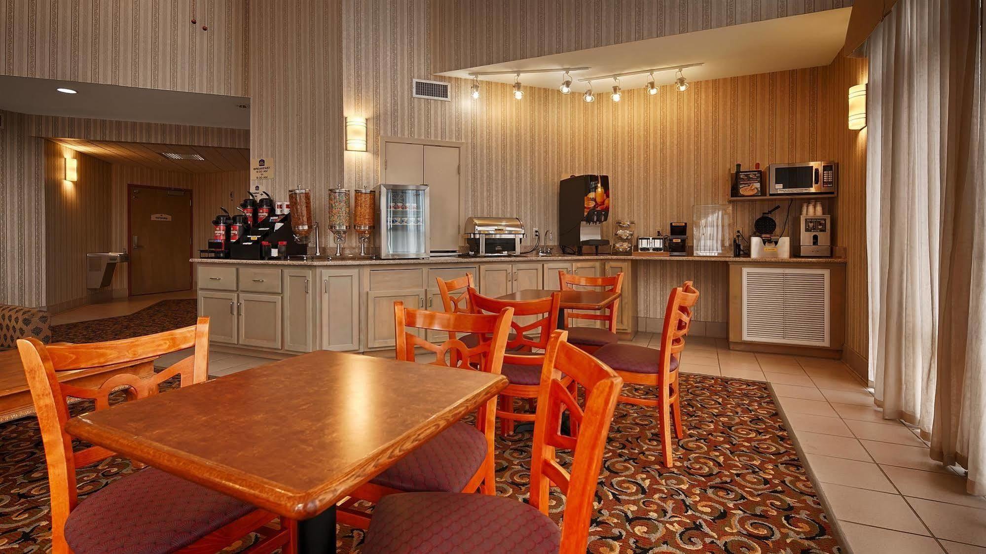 Millennium Inn Ellisville Ngoại thất bức ảnh
