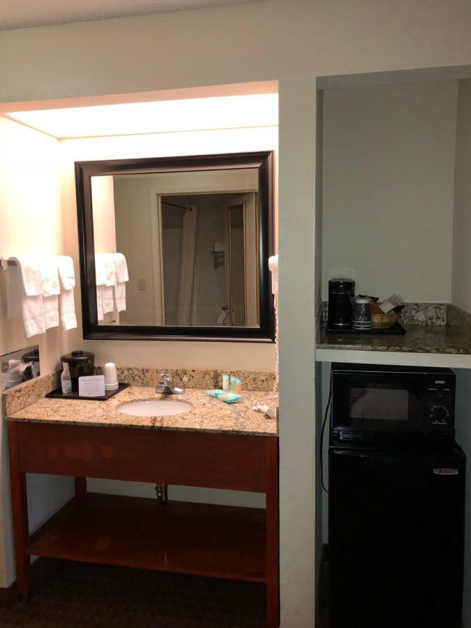 Millennium Inn Ellisville Ngoại thất bức ảnh