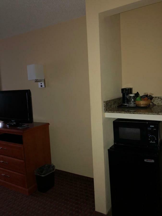 Millennium Inn Ellisville Ngoại thất bức ảnh